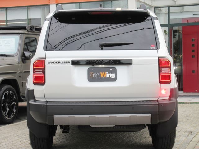LANDCRUISER 250