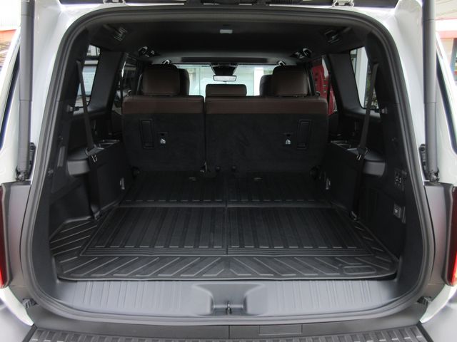 LANDCRUISER 250