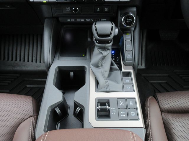 LANDCRUISER 250