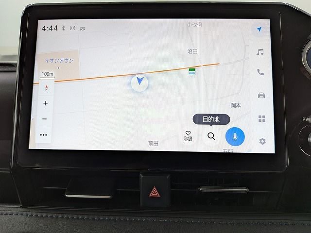 VOXY HYBRID 4WD