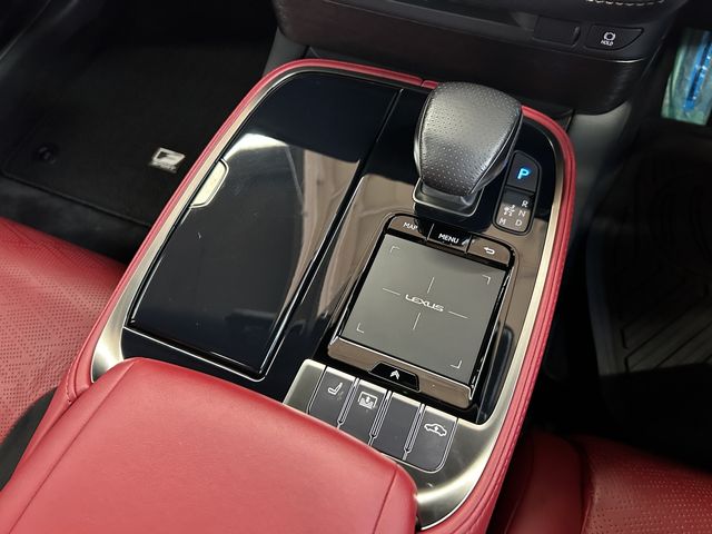 LEXUS LS500