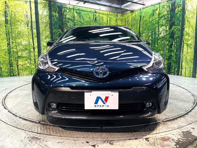 PRIUS Alpha