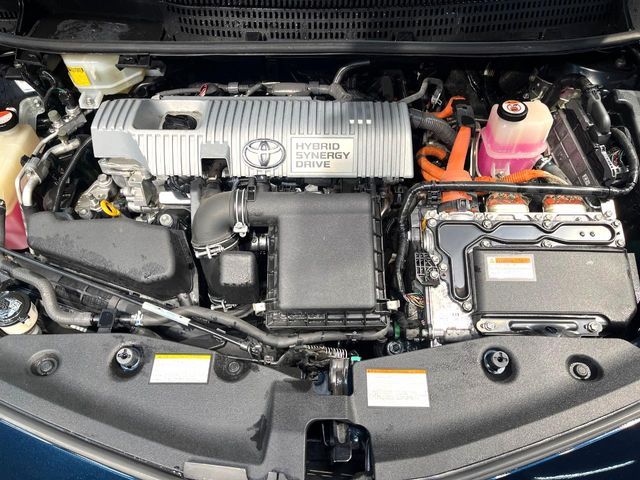 PRIUS Alpha