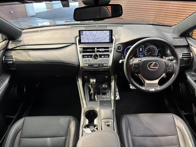LEXUS NX300h