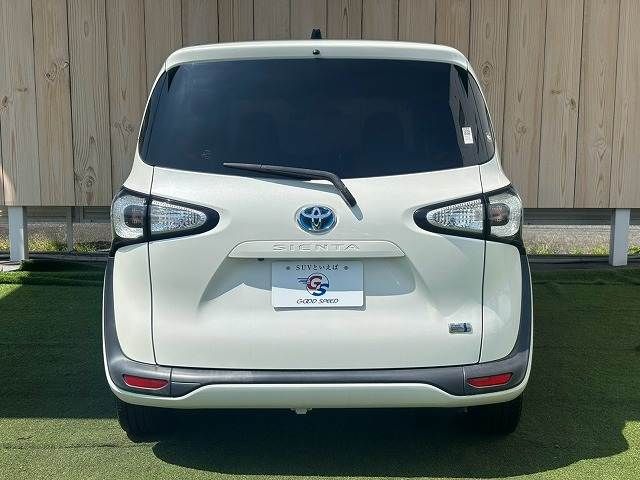 SIENTA HYBRID