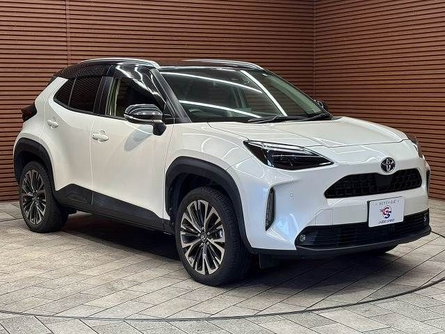 YARIS CROSS