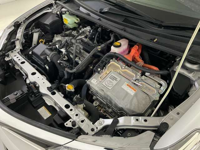 COROLLA AXIO HYBRID