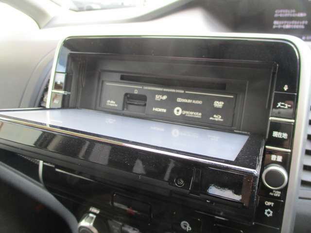 SERENA  S-HYBRID 4WD