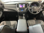 CROWN sedan hybrid