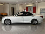 CROWN sedan hybrid