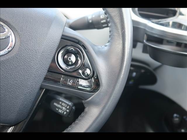 PRIUS 4WD