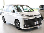 VOXY HYBRID
