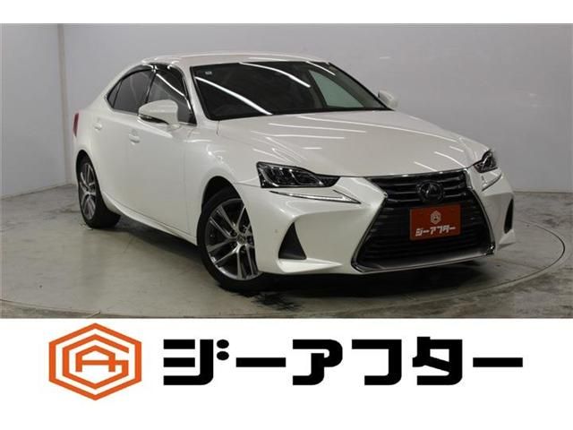 LEXUS IS200t