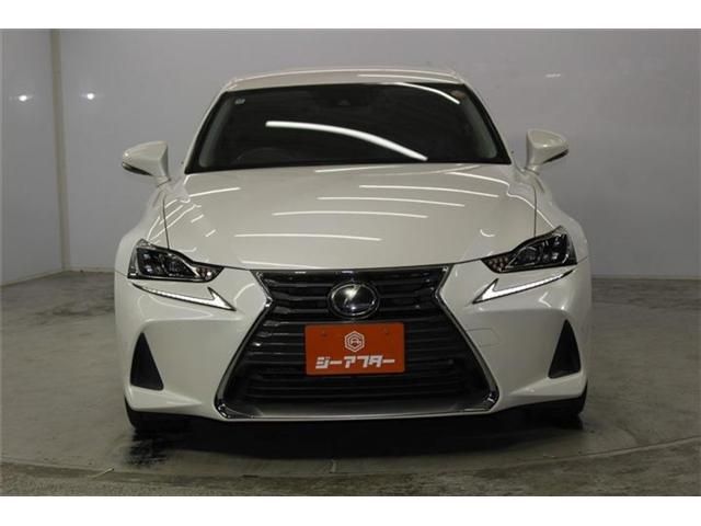 LEXUS IS200t