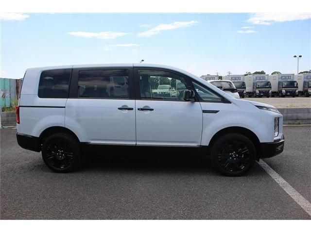 DELICA D:5 4WD