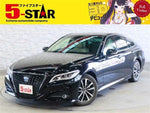 CROWN sedan hybrid