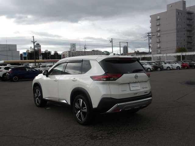 X-TRAIL HYBRID 4WD