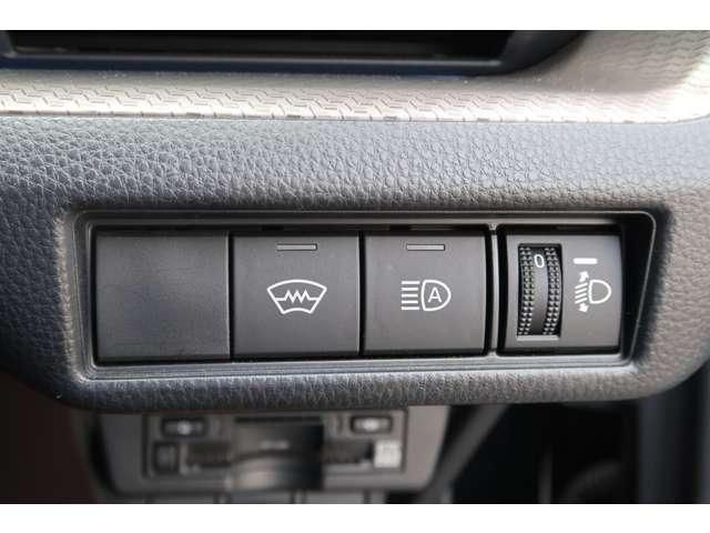 PRIUS 4WD
