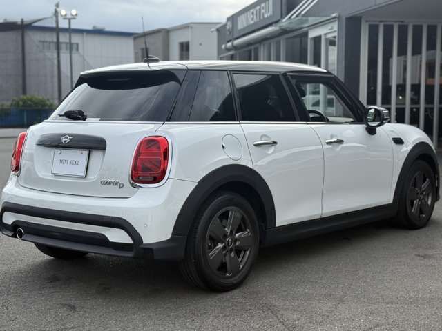 MINI COOPER D 5DOOR