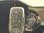 VOXY HYBRID
