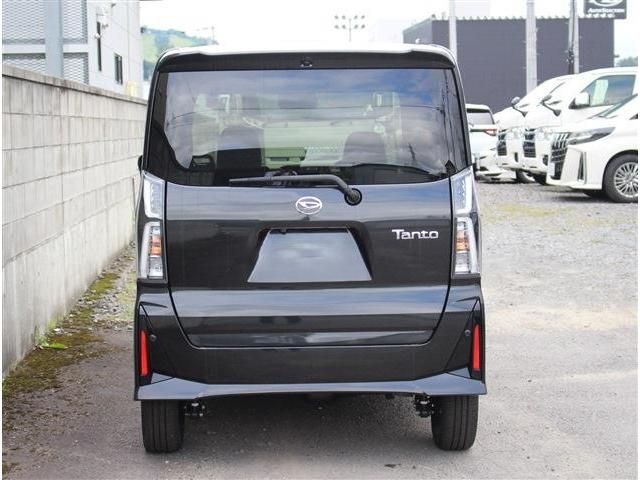 TANTO CUSTOM 4WD