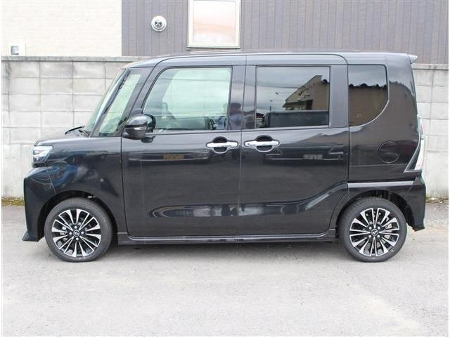 TANTO CUSTOM 4WD