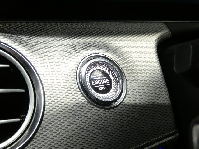 MERCEDES BENZ E class sedan