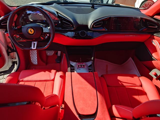 FERRARI Purosangue