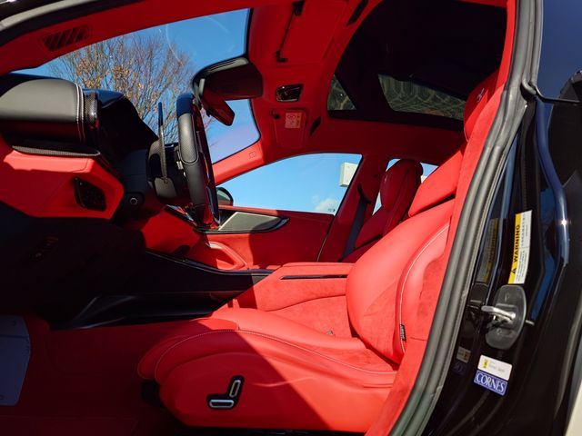 FERRARI Purosangue