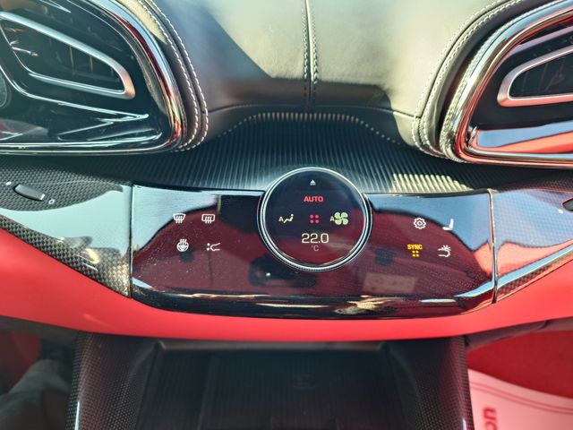 FERRARI Purosangue