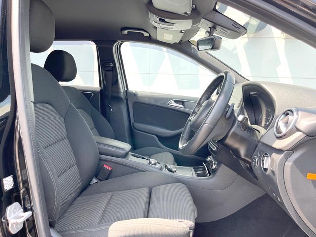 MERCEDES BENZ B class