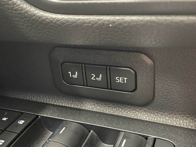 LANDCRUISER 250
