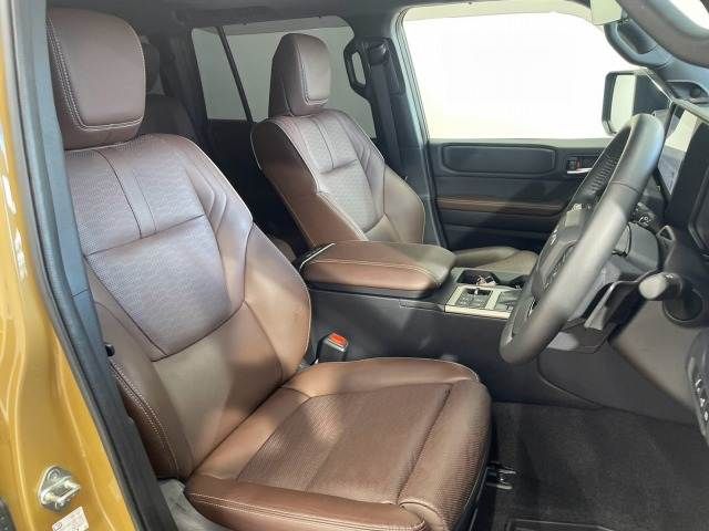 LANDCRUISER 250