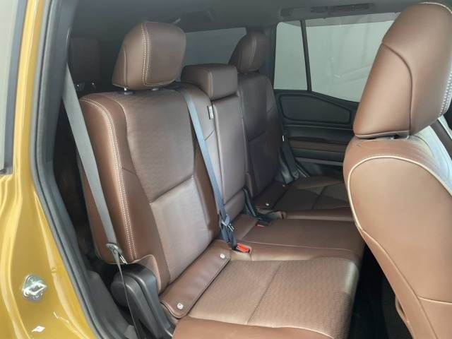 LANDCRUISER 250