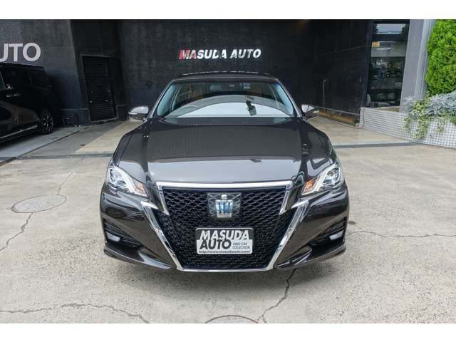 CROWN sedan hybrid 4WD