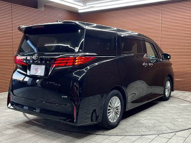 ALPHARD hybrid