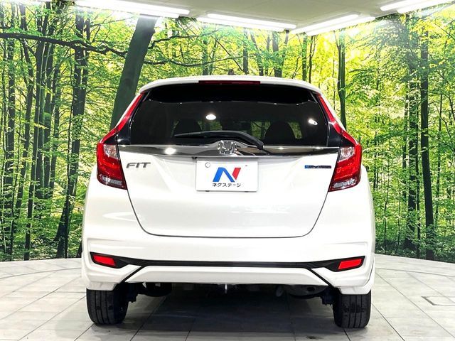 FIT HYBRID 4WD