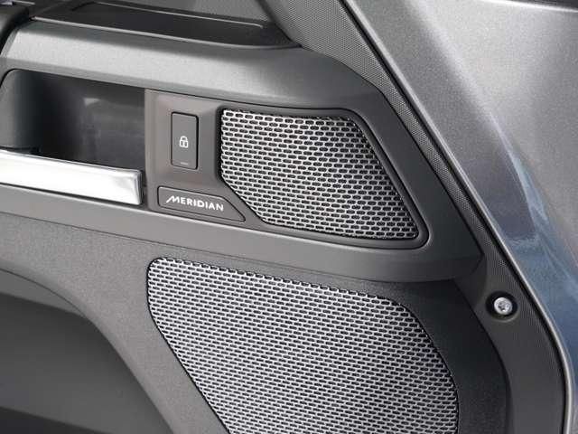 ROVER DEFENDER