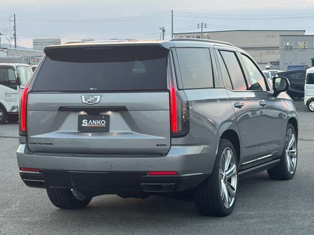 CADILLAC ESCALADE