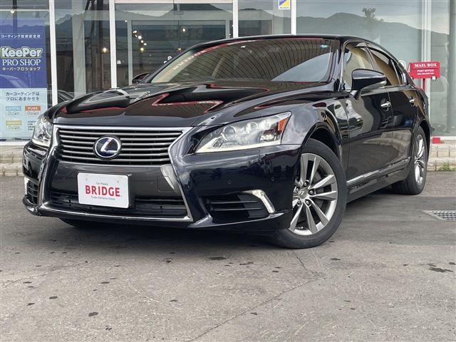 LEXUS LS600h
