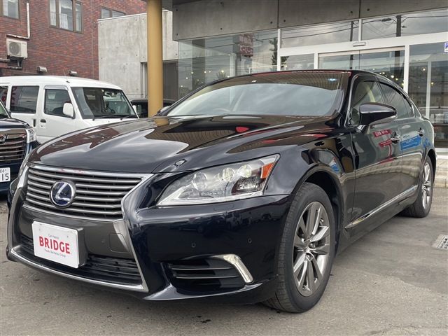 LEXUS LS600h