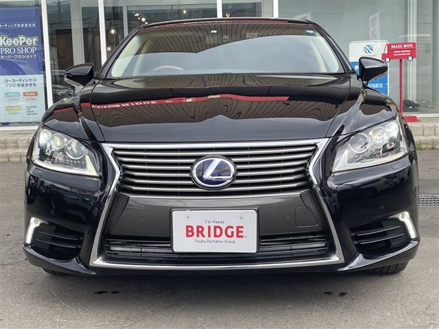 LEXUS LS600h