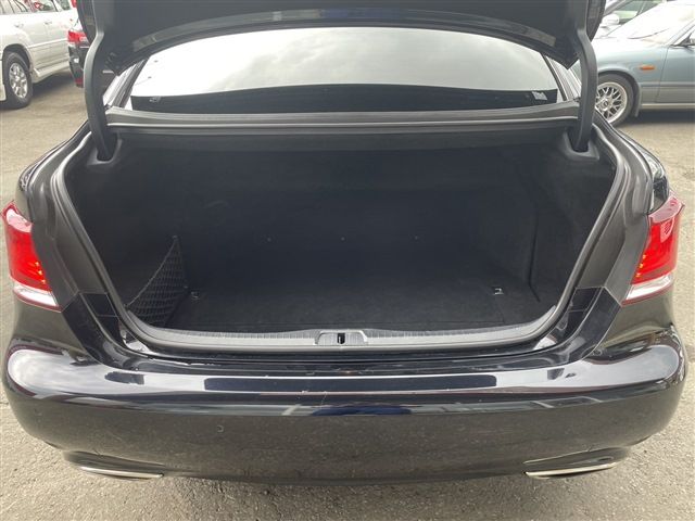 LEXUS LS600h