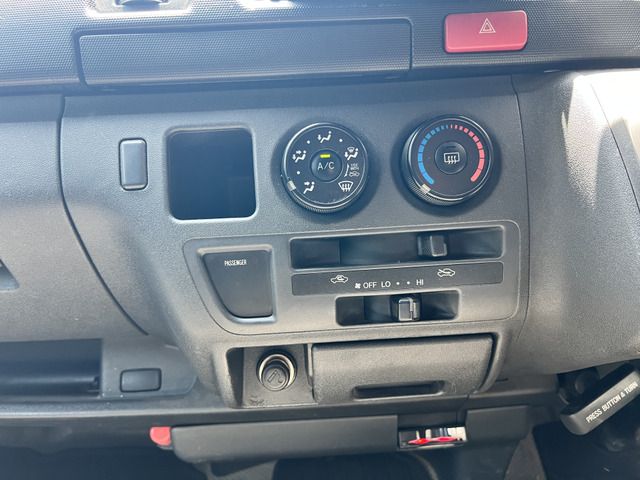 HIACE van 2WD