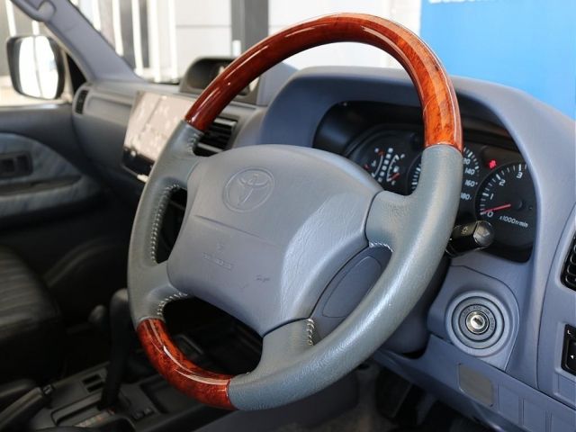 LANDCRUISER PRADO
