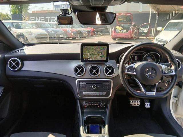 MERCEDES BENZ CLA Shooting Brake