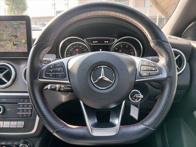 MERCEDES BENZ CLA Shooting Brake
