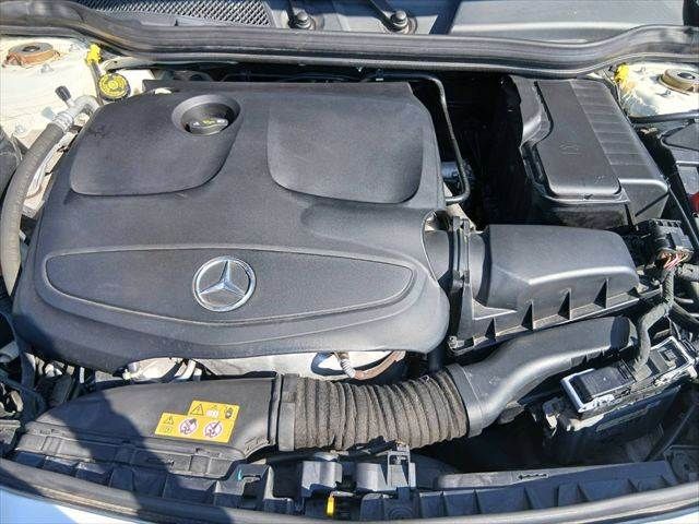 MERCEDES BENZ CLA Shooting Brake