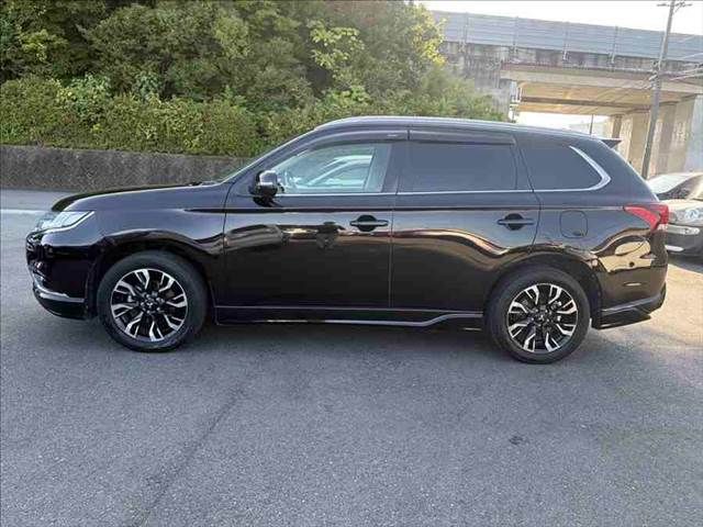 OUTLANDER PHEV