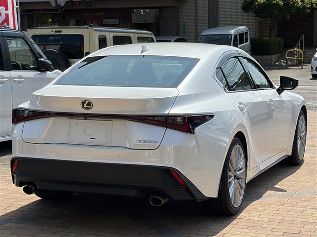 LEXUS IS300h